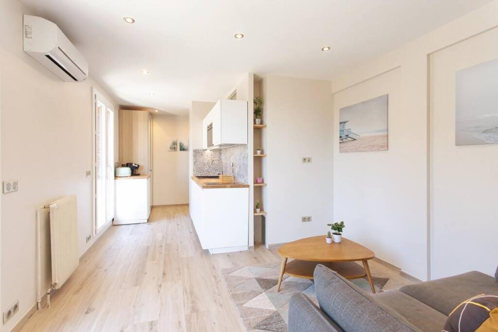 Ferienwohnung L36 Sea View Terrace 10Min Walking To Sea/Parking & Ac Nizza Exterior foto